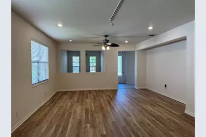 8237 Dunham Station Drive, Tampa, FL 33647 - Photo 3