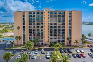 51 Island Way, Clearwater Beach, FL 33767 - Photo 31