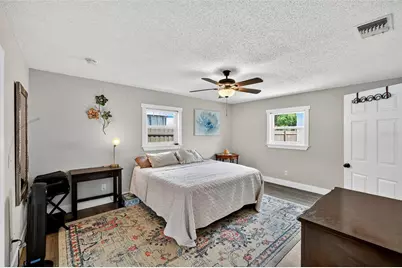 1324 40th Street S, Saint Petersburg, FL 33711 - Photo 13