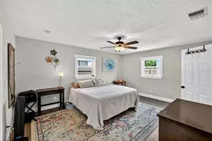 1324 40th St S, Saint Petersburg, FL 33711 - Photo 13