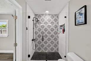 1324 40th St S, Saint Petersburg, FL 33711 - Photo 19