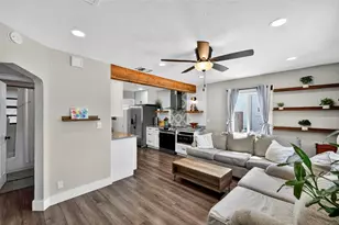 1324 40th St S, Saint Petersburg, FL 33711 - Photo 5