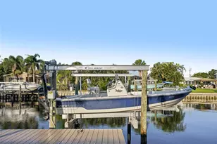 3956 Shore Acres Blvd NE, Saint Petersburg, FL 33703 - Photo 21