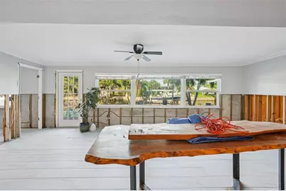 3956 Shore Acres Boulevard NE, Saint Petersburg, FL 33703 - Photo 13