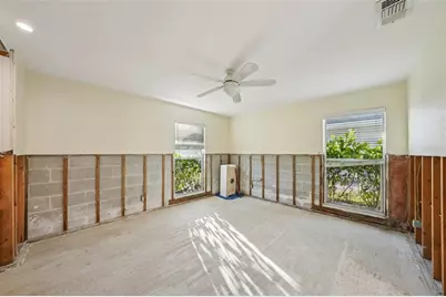 3956 Shore Acres Boulevard NE, Saint Petersburg, FL 33703 - Photo 17