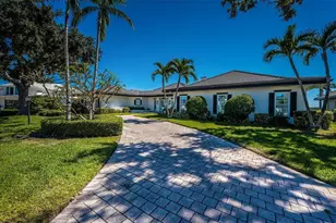 4916 62nd Ave S, Saint Petersburg, FL 33715 - Photo 7