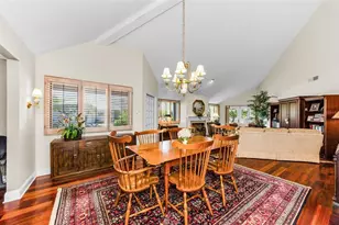 10425 Longwood Dr, Seminole, FL 33777 - Photo 9