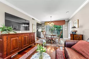 10425 Longwood Dr, Seminole, FL 33777 - Photo 13