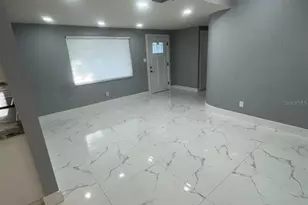 9315 N 46th St, Tampa, FL 33617 - Photo 13