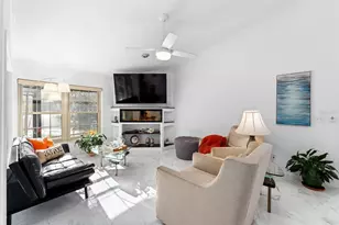 767 Caya Costa Ct NE, Saint Petersburg, FL 33702 - Photo 7