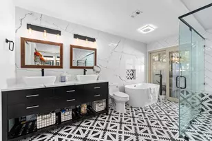 767 Caya Costa Ct NE, Saint Petersburg, FL 33702 - Photo 11