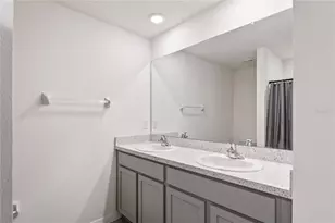 37209 Kings Crown Dr, Zephyrhills, FL 33541 - Photo 19