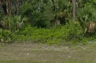 5014 S Obispo Cir, Labelle, FL 33935 - Photo 1