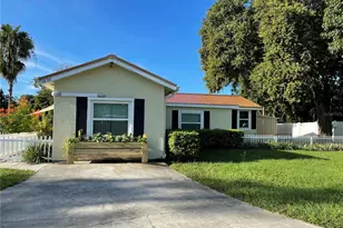 5830 Alligator Lake Shore W, Saint Cloud, FL 34771 - Photo 1