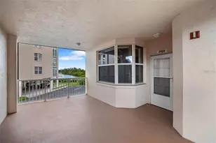 6251 Shoreline Dr, Saint Petersburg, FL 33708 - Photo 3