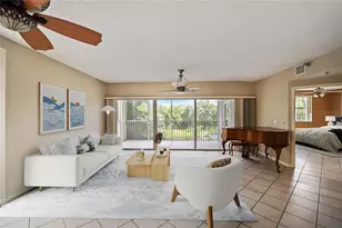 6251 Shoreline Dr, Saint Petersburg, FL 33708 - Photo 9