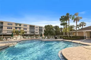 6251 Shoreline Dr, Saint Petersburg, FL 33708 - Photo 27