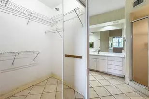 6251 Shoreline Dr, Saint Petersburg, FL 33708 - Photo 23