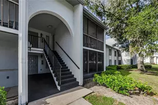 1109 Pine Ridge Cir W, Tarpon Springs, FL 34688 - Photo 39