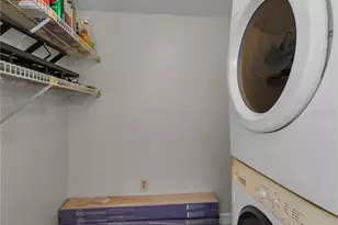 1109 Pine Ridge Cir W, Tarpon Springs, FL 34688 - Photo 33