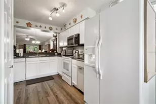 27141 La Jolla Way, Wesley Chapel, FL 33544 - Photo 9