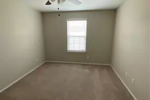 8827 Turnstone Haven Pl, Tampa, FL 33619 - Photo 31