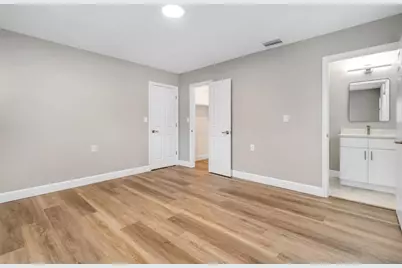 216 S Shore Crest Drive, Tampa, FL 33609 - Photo 13