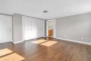 216 S Shore Crest Dr, Tampa, FL 33609 - Photo 11