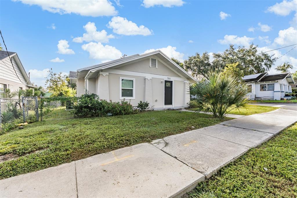 701 N Vermont Ave - 701 N Vermont Ave, Lakeland, FL 33801 Luxury Property | Jose Angel Pina