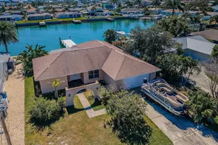 755 Capri Blvd, Treasure Island, FL 33706 - Photo 3