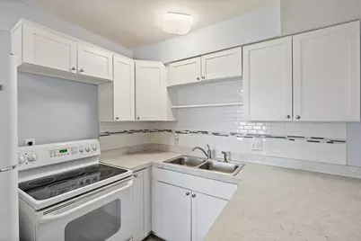 6266 1st Avenue S #29, Saint Petersburg, FL 33707 - Photo 3