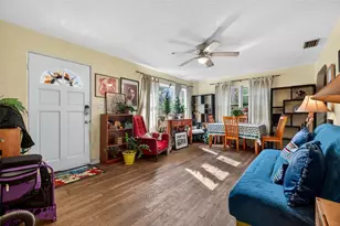 2509 Dartmouth Ave N, Saint Petersburg, FL 33713 - Photo 9