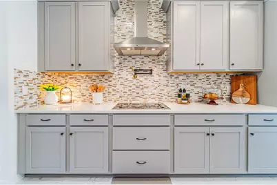 7700 Bronze Oak Drive, Wesley Chapel, FL 33545 - Photo 11