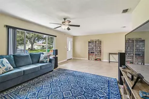 6835 114th St, Seminole, FL 33772 - Photo 9