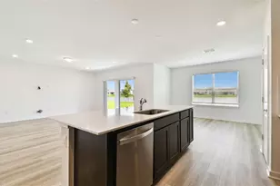 10504 Hidden Banks Gln, Parrish, FL 34219 - Photo 5