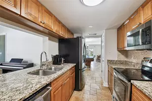 106 S Lauber Way, Tampa, FL 33609 - Photo 9