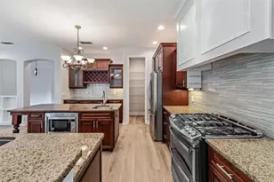 7900 Umbrella Pine Way, Sarasota, FL 34241 - Photo 25