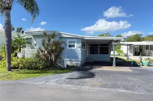 6830 Americana Dr NE, Saint Petersburg, FL 33702 - Photo 1