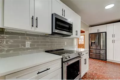 2901 Pelham Rd N, Saint Petersburg, FL 33710 - Photo 5