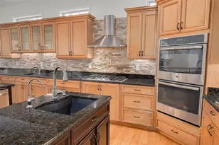 2827 Post Rock Dr, Tarpon Springs, FL 34688 - Photo 15