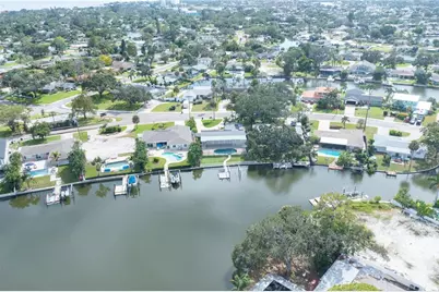 5119 Venetian Boulevard NE, Saint Petersburg, FL 33703 - Photo 17