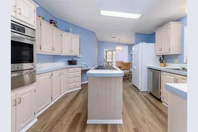 4050 Carefree Way, Zephyrhills, FL 33541 - Photo 3