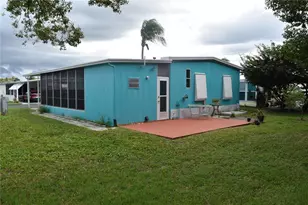 4407 Tucker Square, New Port Richey, FL 34652 - Photo 11