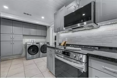 2102 E Annie Street, Tampa, FL 33612 - Photo 11