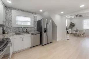 1021 E Columbus Dr, Tampa, FL 33605 - Photo 11