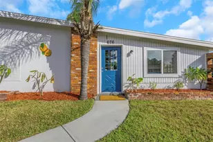 676 Orangewood Dr, Dunedin, FL 34698 - Photo 7