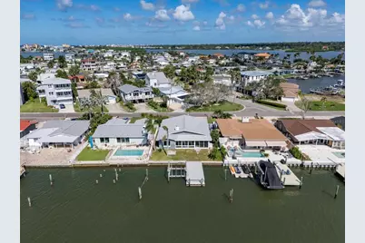 219 176th Avenue E, Redington Shores, FL 33708 - Photo 41