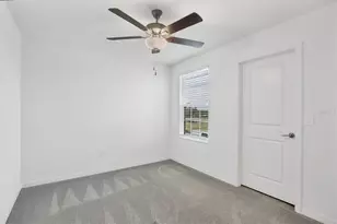 22304 Pleasant Morning Dr, Land O Lakes, FL 34637 - Photo 23