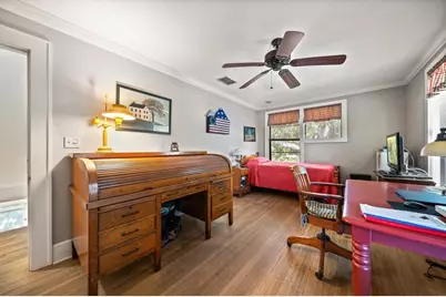 1925 8th Street N, Saint Petersburg, FL 33704 - Photo 21