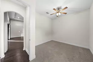 16526 Ballyshannon Dr, Tampa, FL 33624 - Photo 35